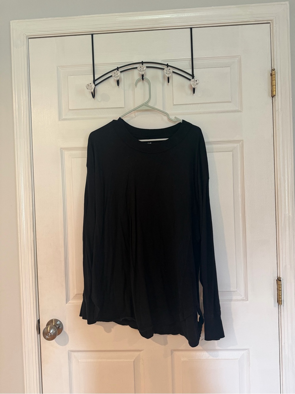 aerie women’s Long-Sleeve Black Crew Tee 100%